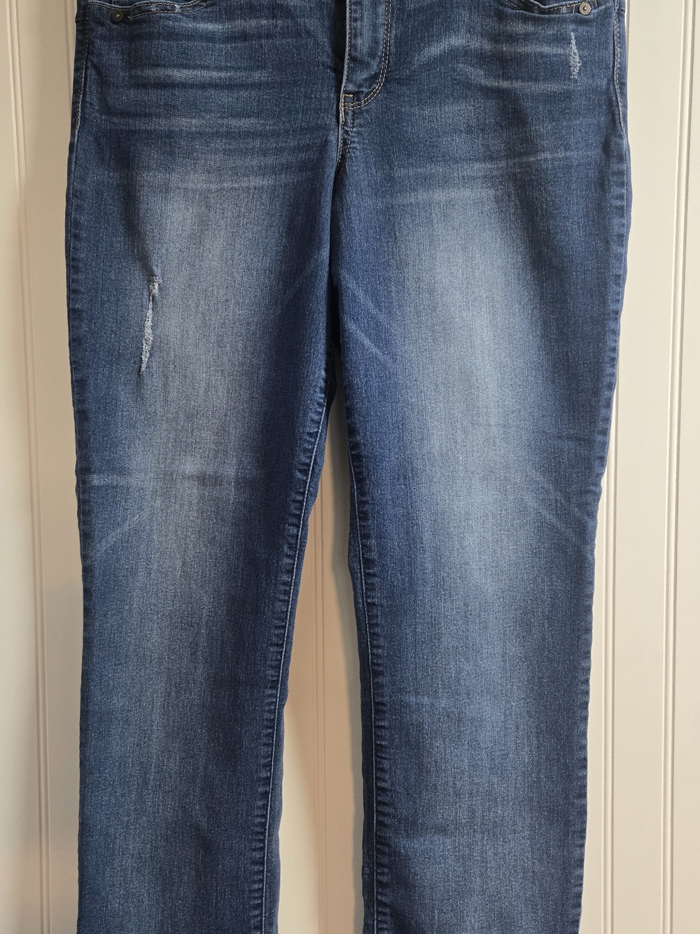 Democracy Straight Leg Jeans in Medium Blue Wash
